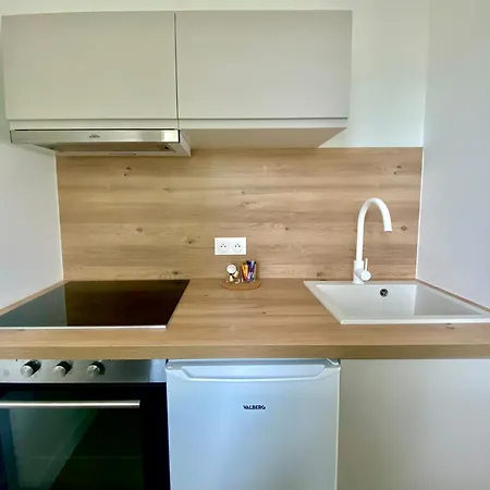 Scandinave Balcon Et Ascenseur Angers